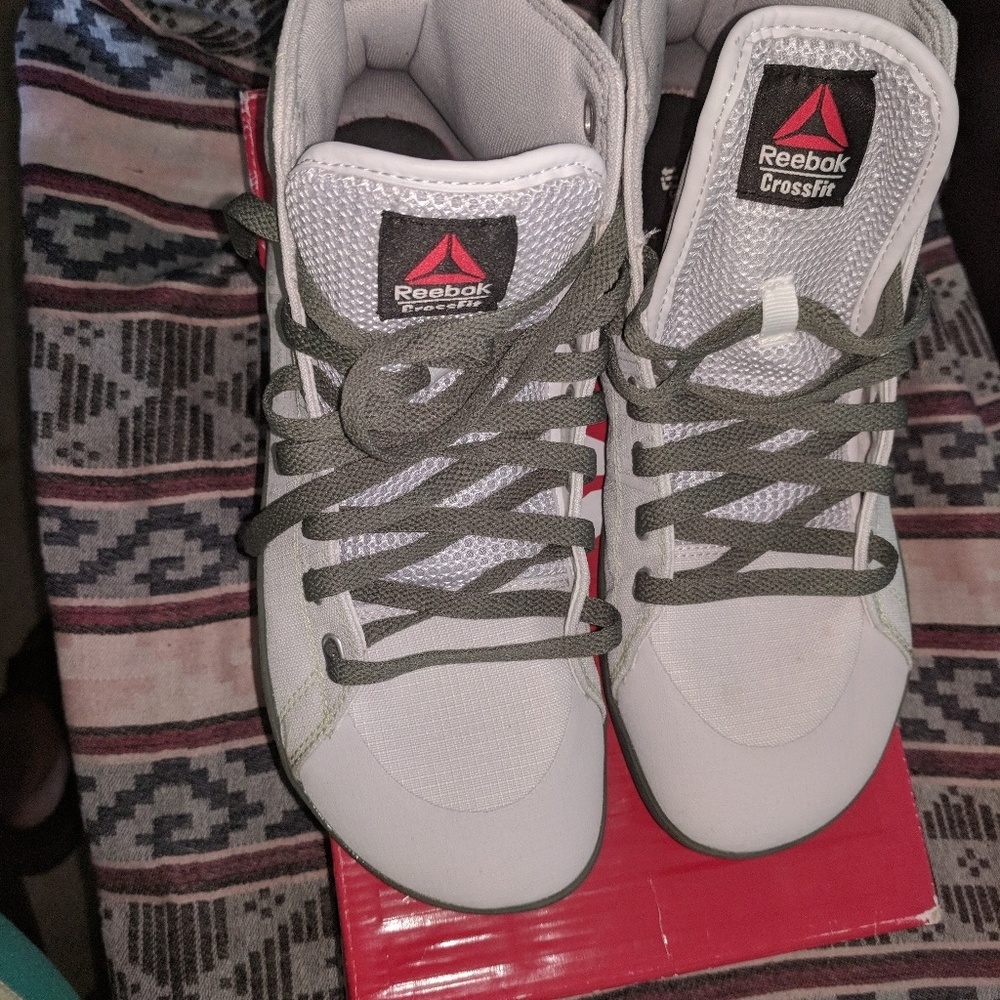 Reebok CrossFit Lite Trainer Mid Top Sneaker